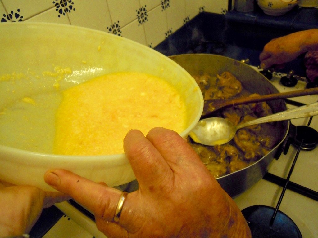L'agnello in umido con l'uovo: u' sciarscidd - passo 4