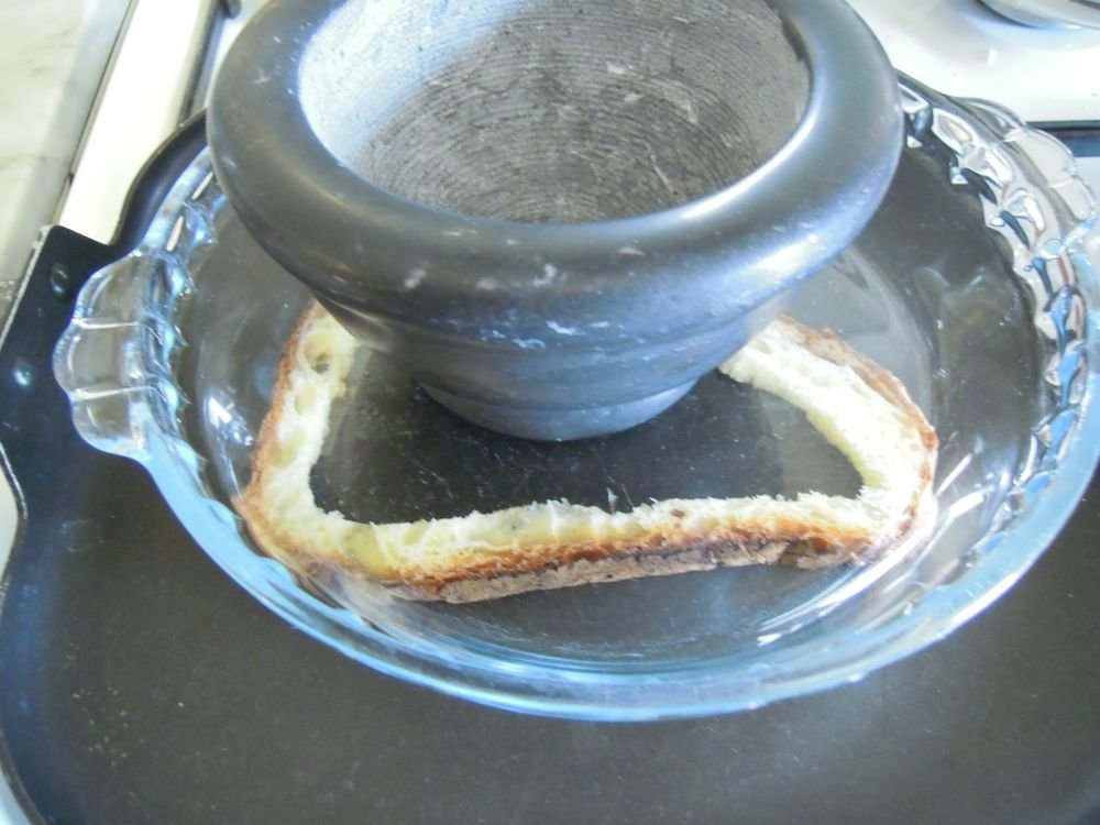 Uova abbracciate nel Pane di Matera - passo 3