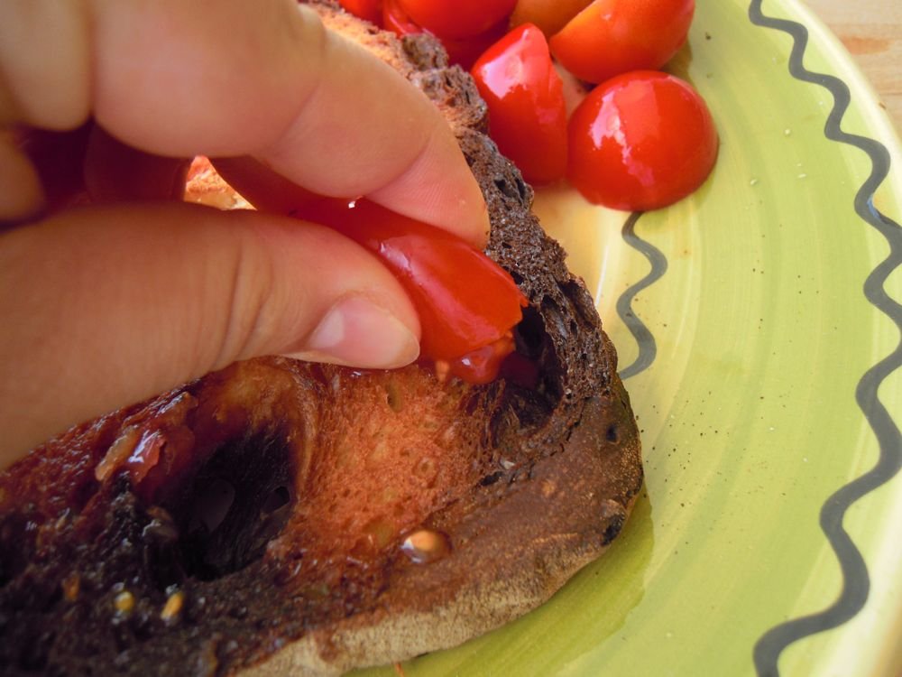 Fedda rossa, la bruschetta materana - passo 4