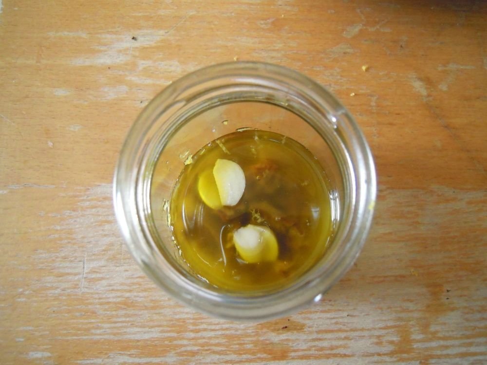 Insalata bigusto di mangiapane, i frutti teneri dell'olmo - passo 4