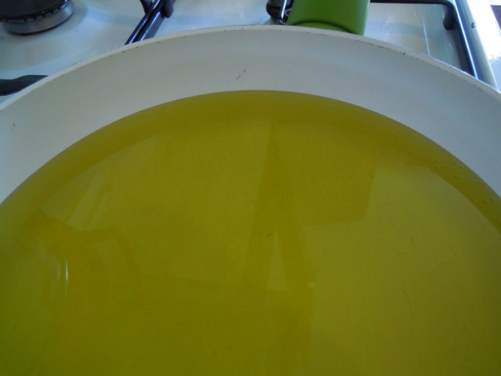 Cicorielle campestri azzise con brodo e polpettine - passo 5