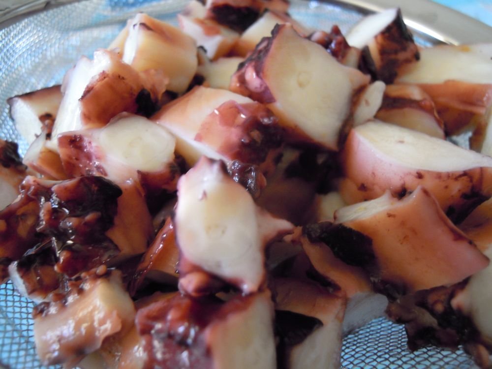 Insalata di polpo, sedano e pomelo - passo 1