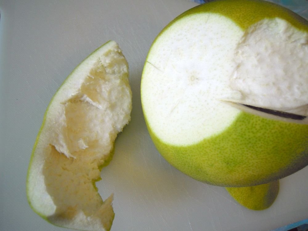 Insalata di polpo, sedano e pomelo - passo 3