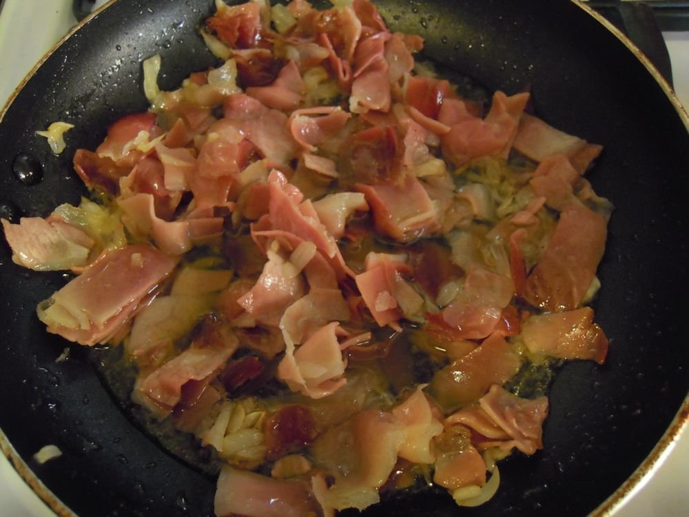 Tagliatelle con spinaci, speck e gamberetti - passo 2