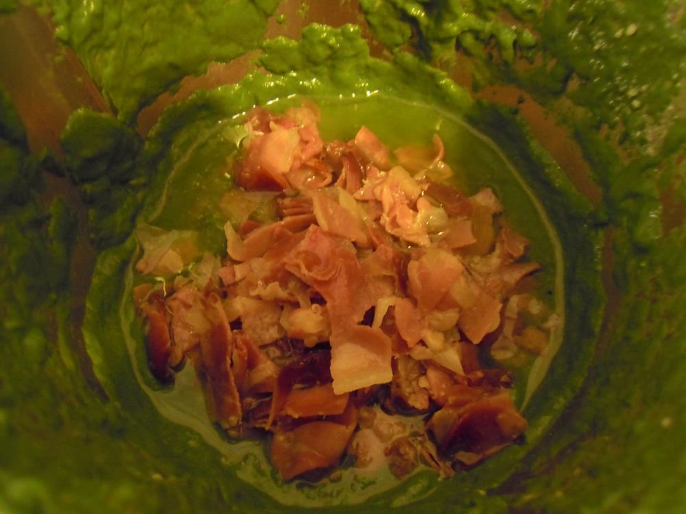 Tagliatelle con spinaci, speck e gamberetti - passo 3