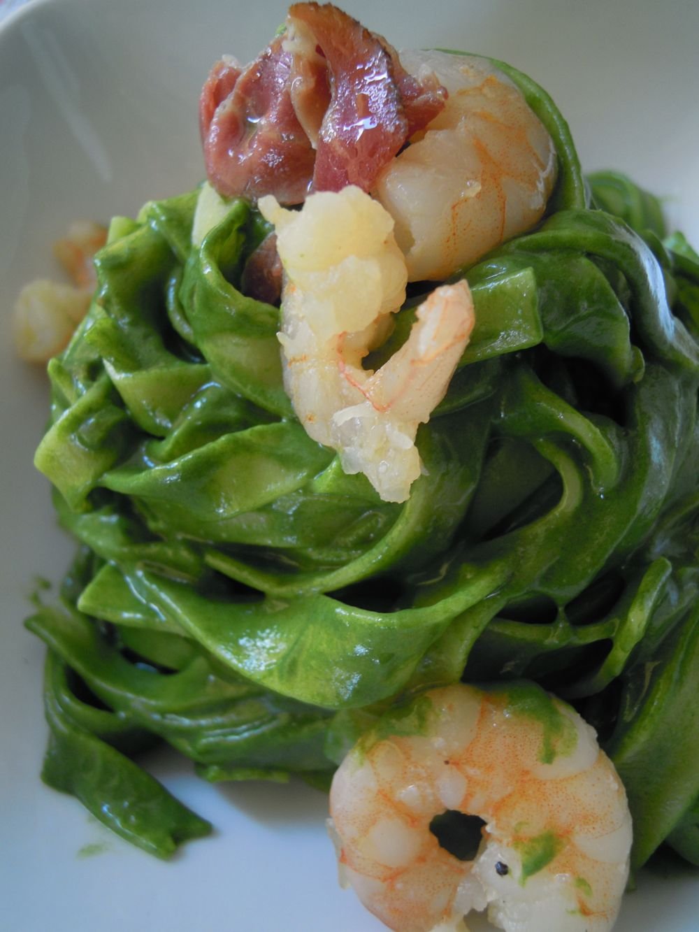 Tagliatelle con spinaci, speck e gamberetti - passo 5