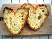 Pane di matera, fette a cuore 3